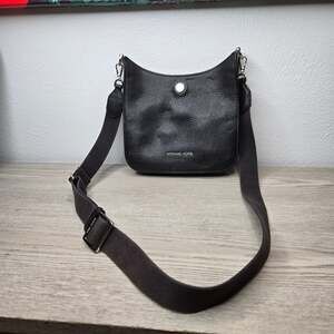 MICHAEL KORS BRILEY SMALL MESSENGER CROSSBODY LEATHER BAG BLACK/SILVER